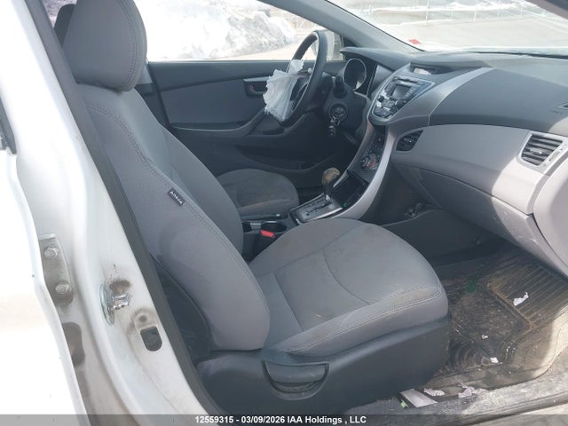 2013 Hyundai Elantra Gls/limited მანქანა იყიდება აუქციონზე, vin: 5NPDH4AE0DH376136, აუქციონის ნომერი: 12559315