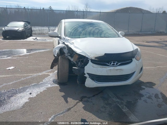 2013 Hyundai Elantra Gls/limited მანქანა იყიდება აუქციონზე, vin: 5NPDH4AE0DH376136, აუქციონის ნომერი: 12559315
