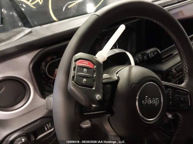 1C4PJXDG1SW524317 Jeep Wrangler Sport