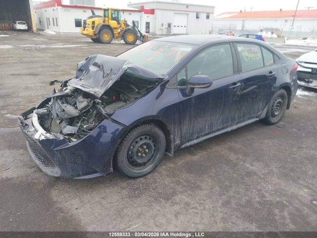 5YFBPMBE7NP318697 Toyota COROLLA LE