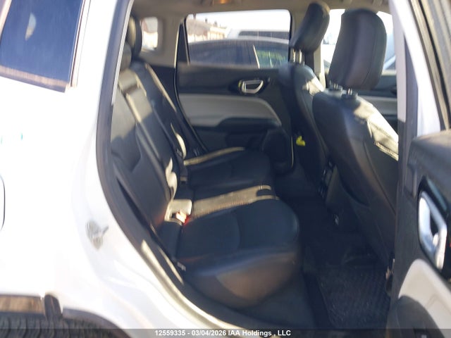 3C4NJDCB6NT238100 Jeep Compass Limited
