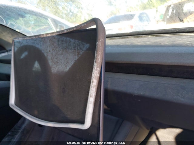 Tesla Model 3 Long Range 2025 5YJ3E1EA5SF901505 Image 14