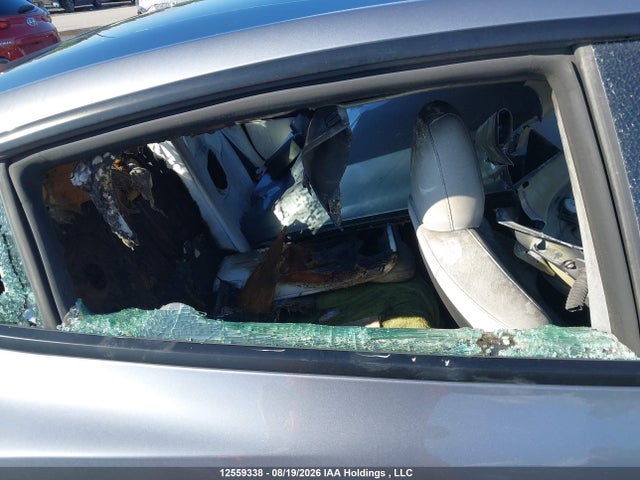 Tesla Model 3 Long Range 2025 5YJ3E1EA5SF901505 Image 8