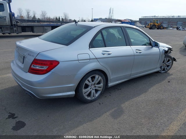 Продаж на аукціоні авто 2013 Mercedes-benz C 300 4matic, vin: WDDGF8AB6DA763707, номер лоту: 12559362