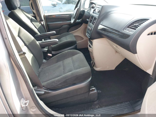 2C4RDGBG2FR714080 Dodge Grand Caravan Se/sxt