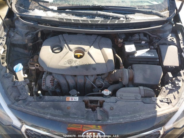KNAFX4A65G5621051 KIA FORTE LX