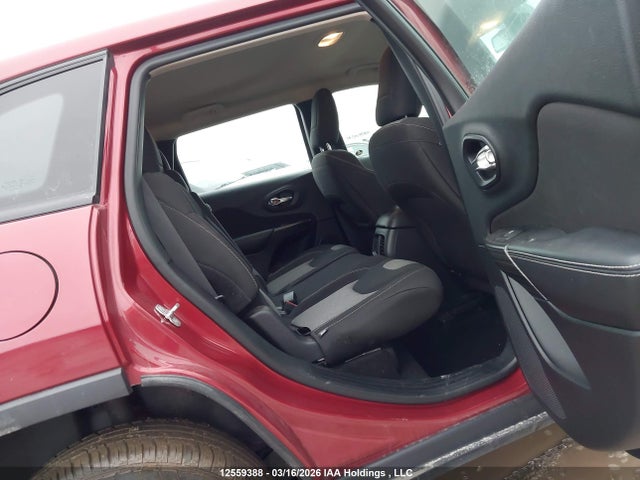 1C4PJLAB7EW254063 Jeep Cherokee Sport