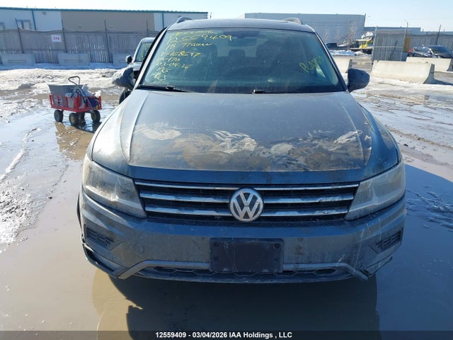 12559409 :رقم المزاد ، 3VV2B7AX4JM168697 vin ، 2018 Volkswagen Tiguan Se/sel مزاد بيع