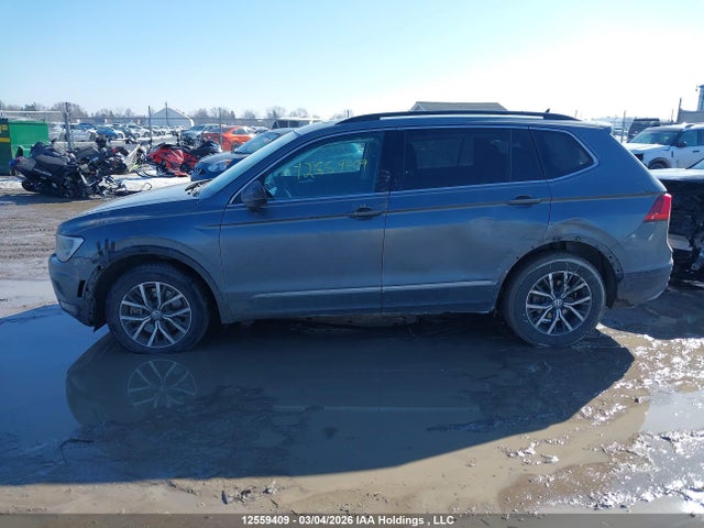12559409 :رقم المزاد ، 3VV2B7AX4JM168697 vin ، 2018 Volkswagen Tiguan Se/sel مزاد بيع