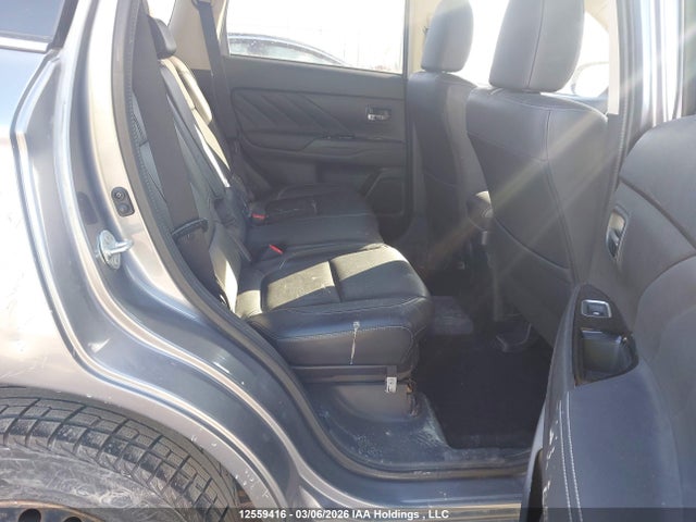 JA4J24A58JZ615662 Mitsubishi OUTLANDER PHEV
