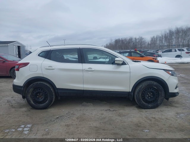 JN1BJ1BW5MW446230 Nissan Rogue Sport Sv