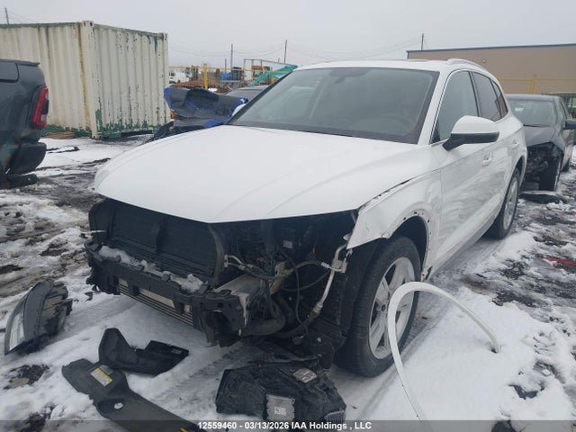 Audi Q5 2.0t Technik 2018 WA1CNAFY6J2187567 Image 2