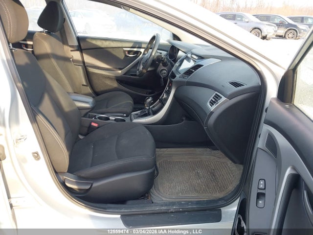 12559474 :رقم المزاد ، 5NPDH4AE6FH550004 vin ، 2015 Hyundai Elantra مزاد بيع