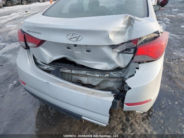 12559474 :رقم المزاد ، 5NPDH4AE6FH550004 vin ، 2015 Hyundai Elantra مزاد بيع