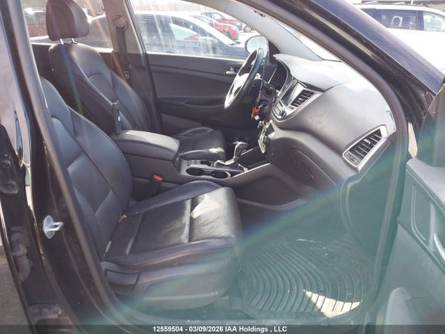 2018 Hyundai Tucson Se 2.0l მანქანა იყიდება აუქციონზე, vin: KM8J33A48JU795867, აუქციონის ნომერი: 12559504