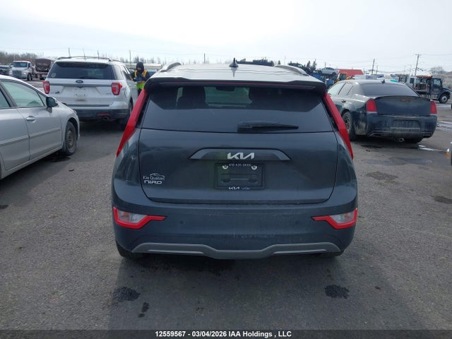 KNDCR3L11S5135079 KIA Niro Wind