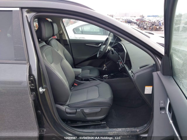 KNDCR3L11S5135079 KIA Niro Wind