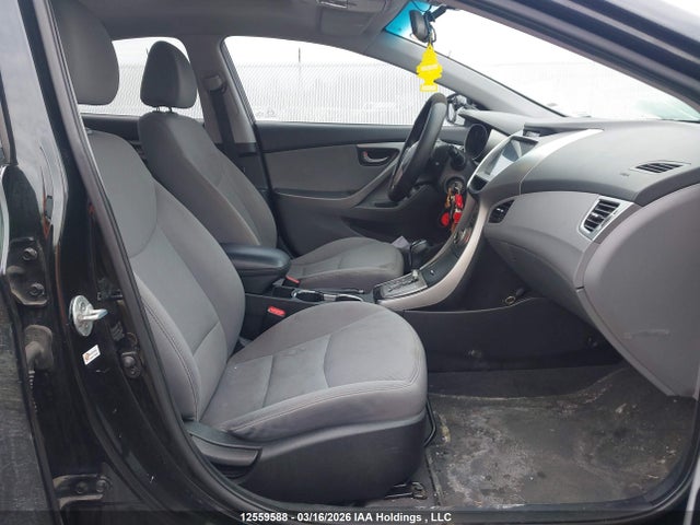 Продажа на аукционе авто 2013 Hyundai Elantra Gls, vin: 5NPDH4AE2DH363310, номер лота: 12559588
