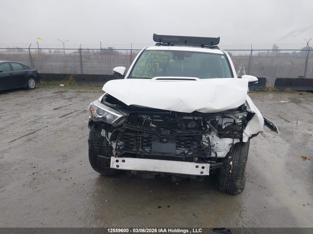 Toyota 4runner 2023 JTERU5JR0P6161117 Image 12
