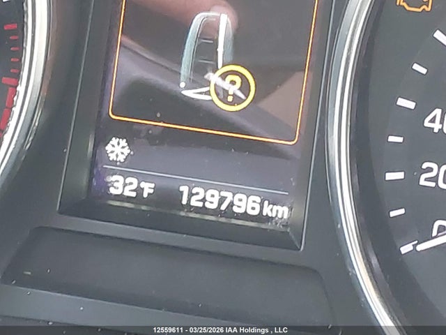 KM8SNDHF2HU204017 Hyundai Santa Fe Se/limited