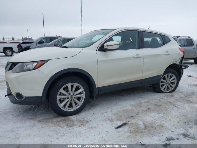 JN1BJ1CR6KW327060 Nissan Qashqai S/sl/sv