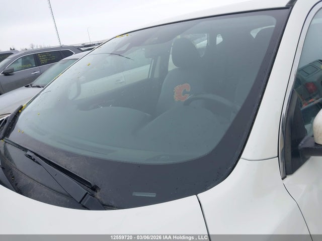 JN1BJ1CR6KW327060 Nissan Qashqai S/sl/sv