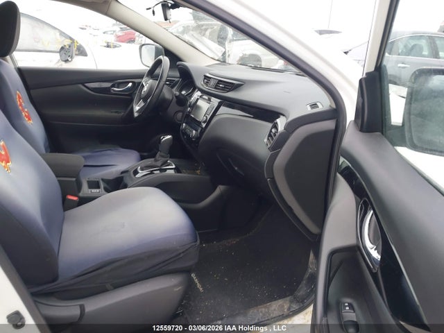 JN1BJ1CR6KW327060 Nissan Qashqai S/sl/sv