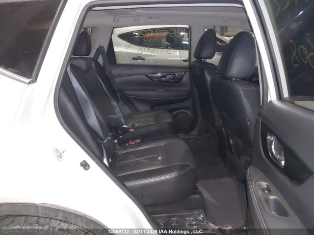 JN8AT2MV6JW351608 Nissan Rogue