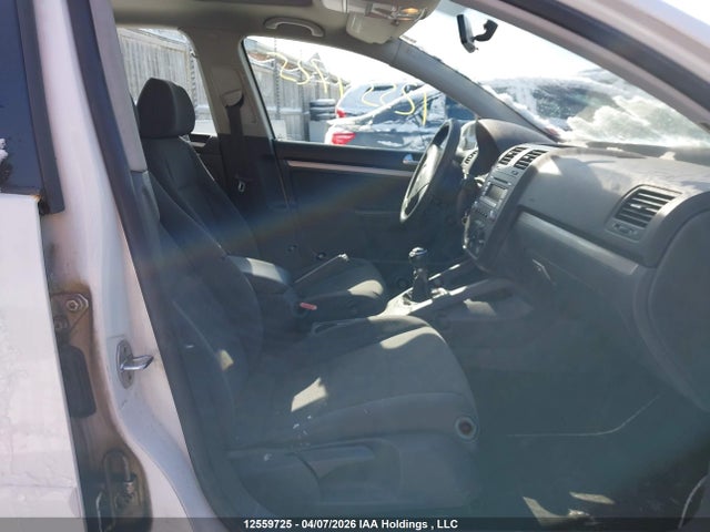 12559725 :رقم المزاد ، WVWCA71K18W117243 vin ، 2008 Volkswagen Rabbit مزاد بيع