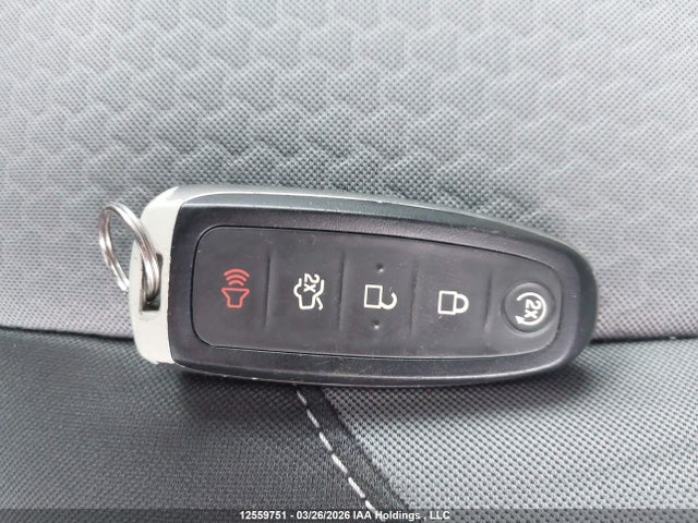 12559751 :رقم المزاد ، 1FMCU9GD6KUB15739 vin ، 2019 Ford Escape Se مزاد بيع