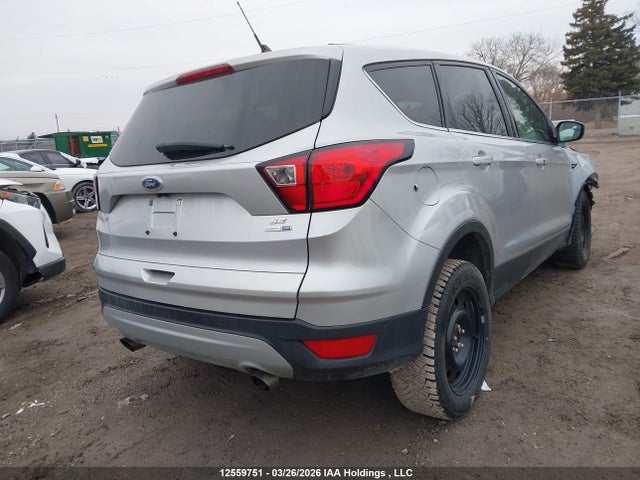 12559751 :رقم المزاد ، 1FMCU9GD6KUB15739 vin ، 2019 Ford Escape Se مزاد بيع