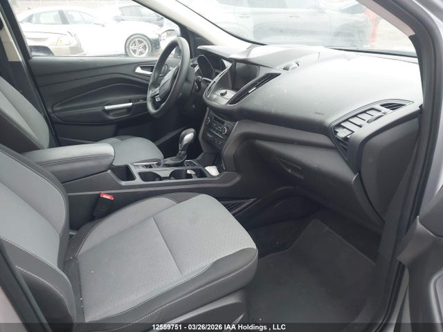 12559751 :رقم المزاد ، 1FMCU9GD6KUB15739 vin ، 2019 Ford Escape Se مزاد بيع