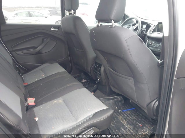 12559751 :رقم المزاد ، 1FMCU9GD6KUB15739 vin ، 2019 Ford Escape Se مزاد بيع