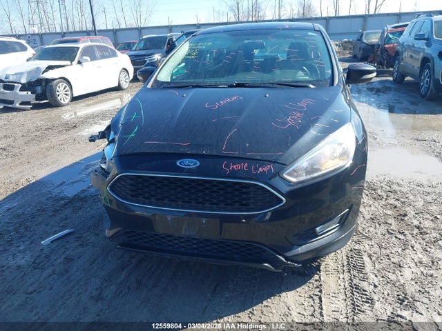 1FADP3K27JL318118 Ford FOCUS SE