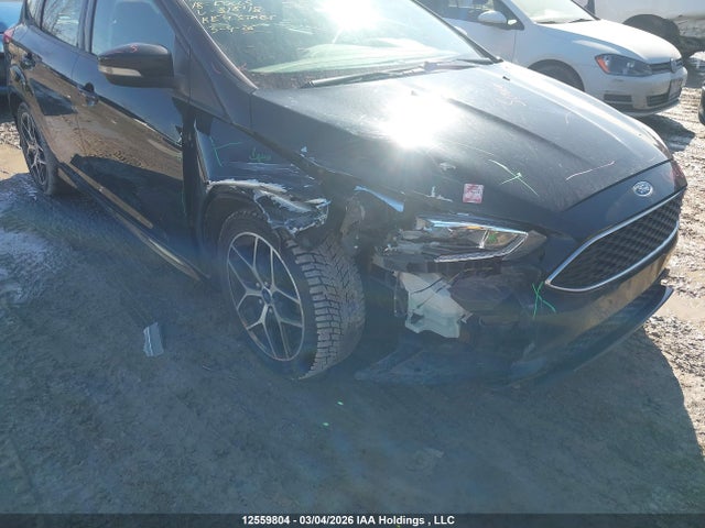 1FADP3K27JL318118 Ford FOCUS SE