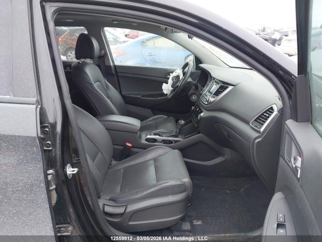KM8J3CA42HU508999 Hyundai TUCSON SE
