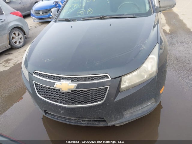 2014 Chevrolet Cruze მანქანა იყიდება აუქციონზე, vin: 1G1PC5SBXE7381400, აუქციონის ნომერი: 12559813