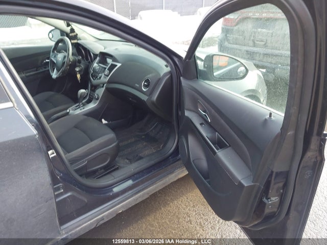 2014 Chevrolet Cruze მანქანა იყიდება აუქციონზე, vin: 1G1PC5SBXE7381400, აუქციონის ნომერი: 12559813