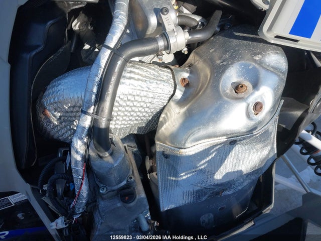 12559823 :رقم المزاد ، 4UF8MB200JT000279 vin ، 2018 Yamaha Side Winder مزاد بيع