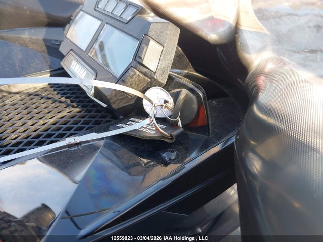 12559823 :رقم المزاد ، 4UF8MB200JT000279 vin ، 2018 Yamaha Side Winder مزاد بيع