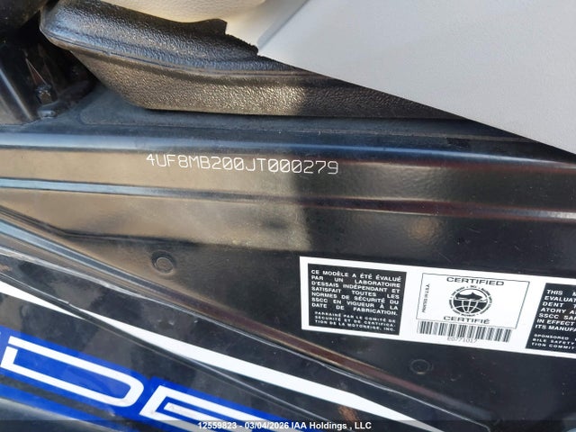 12559823 :رقم المزاد ، 4UF8MB200JT000279 vin ، 2018 Yamaha Side Winder مزاد بيع