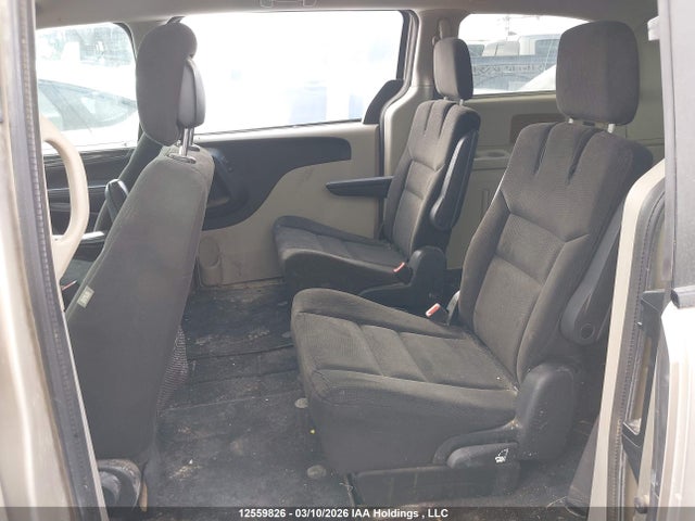 2C4RDGBG3FR555313 Dodge Grand Caravan Se