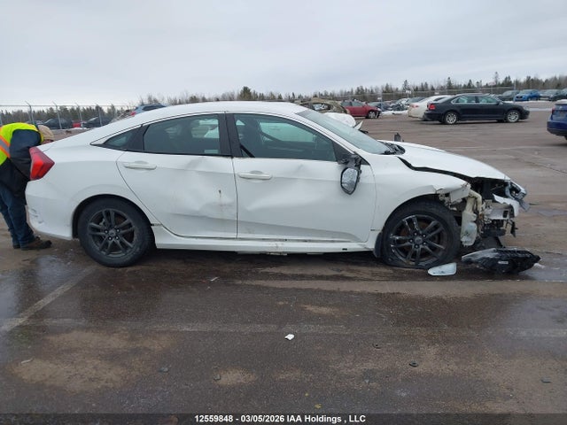 Продажа на аукционе авто 2016 Honda Civic Lx, vin: 2HGFC2F5XGH014270, номер лота: 12559848