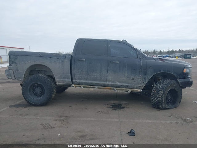 3C6UR5DL1KG577327 RAM 2500 Big Horn