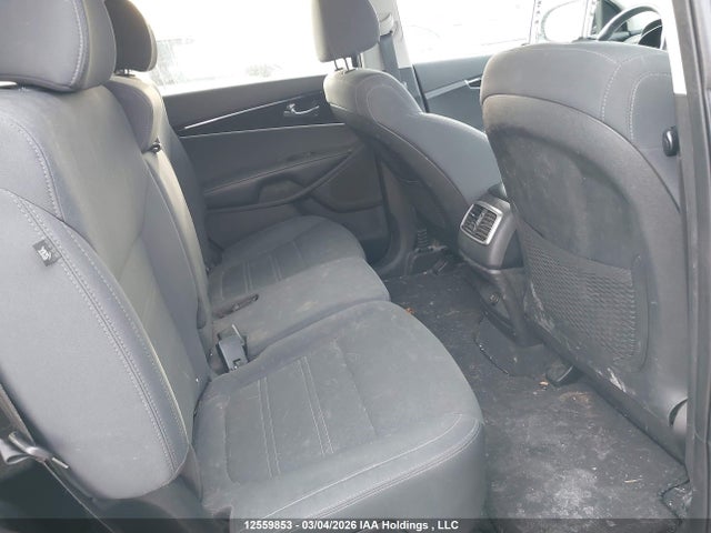 5XYPGDA33KG456405 KIA Sorento 2.4l Lx