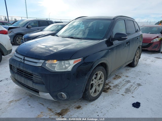 JA4JZ3AX8FZ601887 Mitsubishi Outlander Se