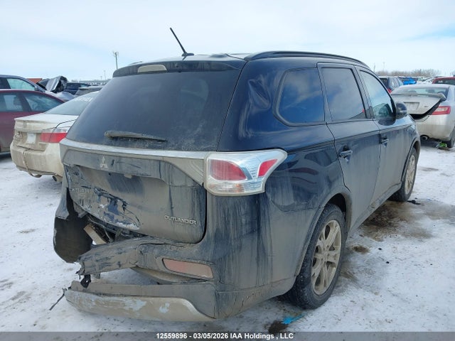 JA4JZ3AX8FZ601887 Mitsubishi Outlander Se