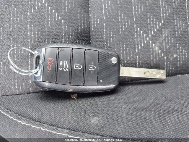 12559906 :رقم المزاد ، 3KPA25AD2ME388181 vin ، 2021 Kia Rio مزاد بيع