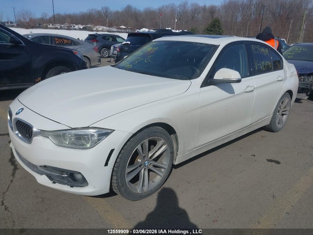 WBA8E5G51HNU22776 BMW 320i Xdrive