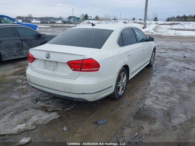 Продажа на аукционе авто 2013 Volkswagen Passat 2.5l Highline, vin: 1VWCH7A35DC117047, номер лота: 12559942